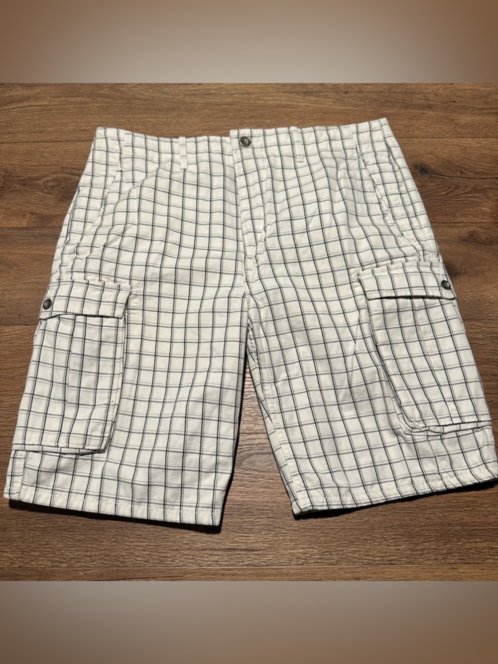 Y2K Levi’s Plaid‎ Cargo Shorts Size W36